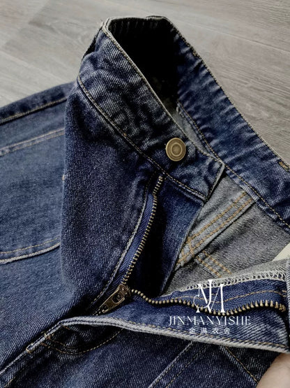 Washed and distressed French-style patch pocket design, mid-high waist, slimming, loose straight leg jeans, casual autumn trousers for women.