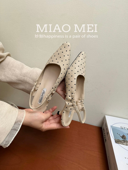 French kitten heel closed-toe sandals for women, perfect for summer 2026, polka dot, and paired with skirts. Stunning open-back pointed-toe shoes for women.