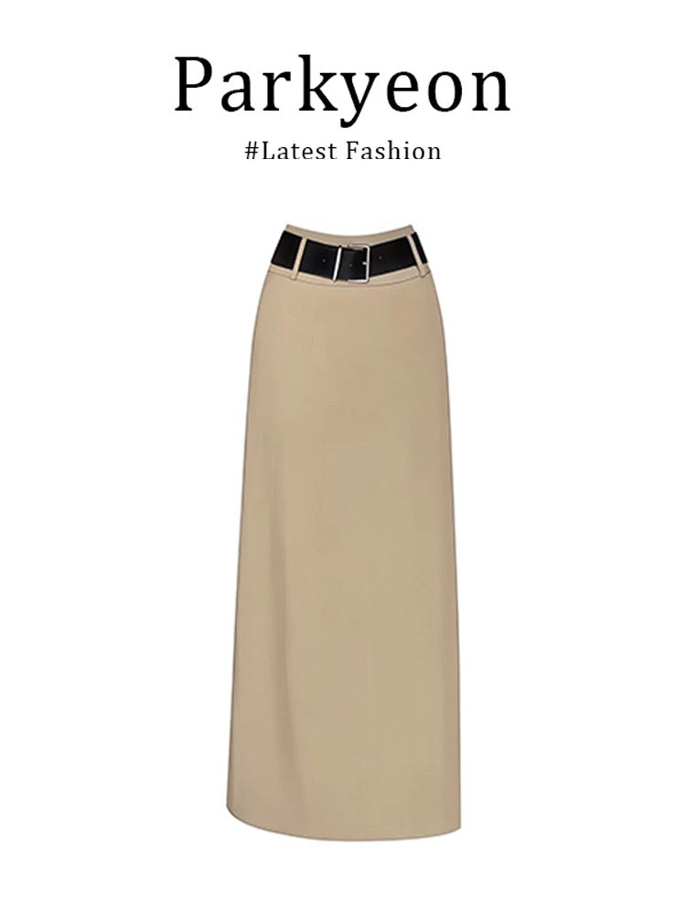 MARIE.COCO Early Autumn Set: Black Faux Two-Piece V-Neck Top and Skirt - Versatile and Stylish Outfit