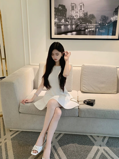 famouswang 2024 new summer style high-class elegant female main shoulder dress for small women