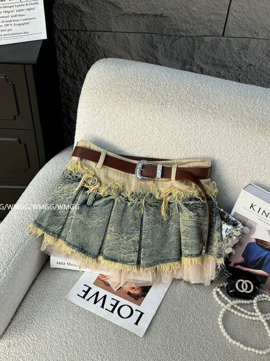 Summer beautiful pleated skirt female 2025 new style raw edge sexy hot girl wear small denim skirt