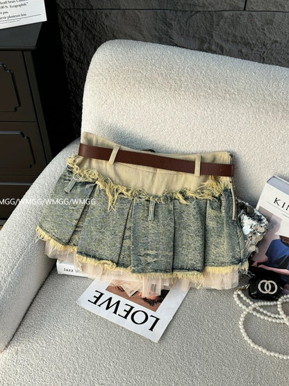 Summer beautiful pleated skirt female 2025 new style raw edge sexy hot girl wear small denim skirt