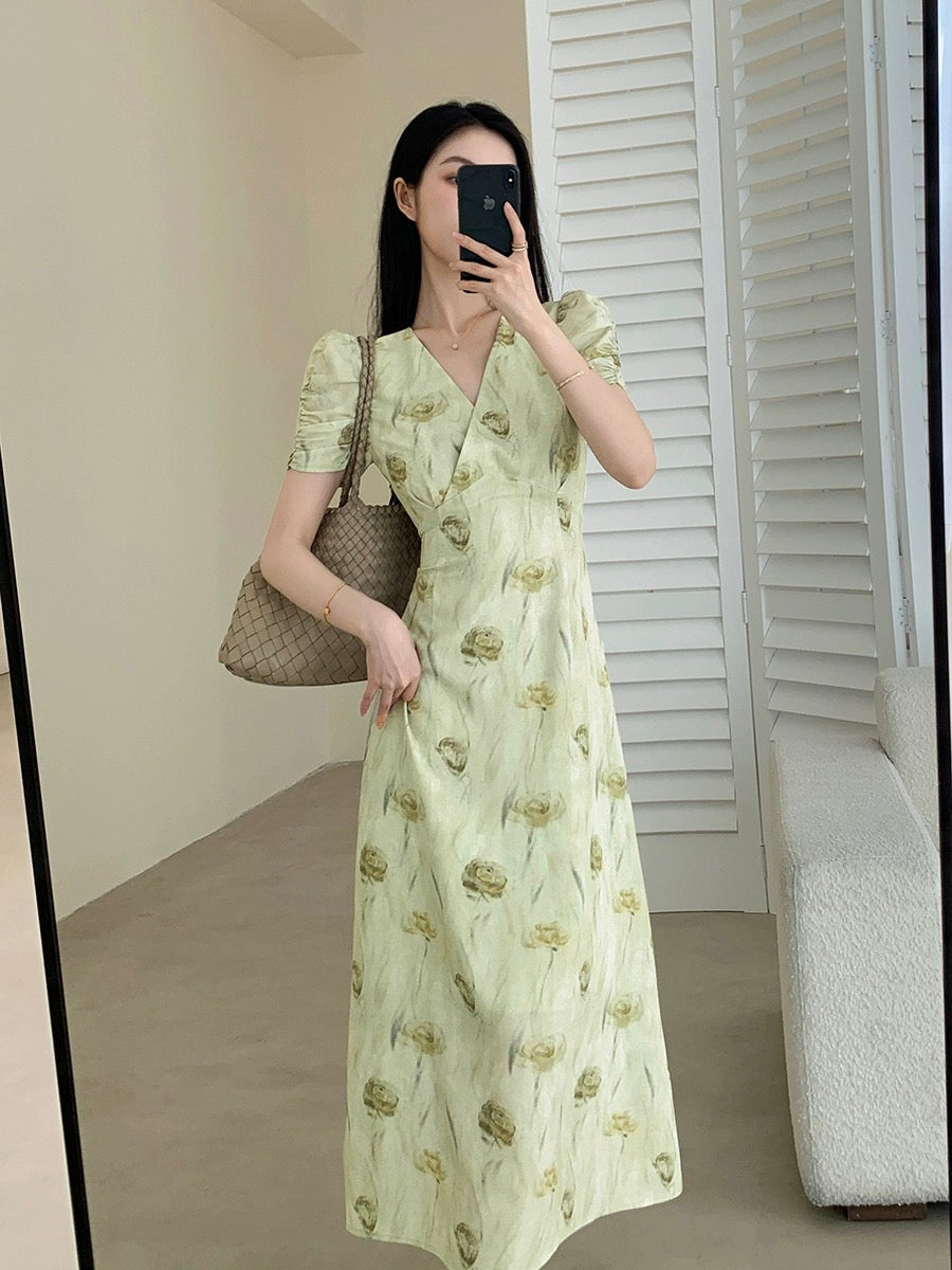 FT GUOGE green floral dress for women 2024 summer new style French slim and gentle style V-neck long skirt
