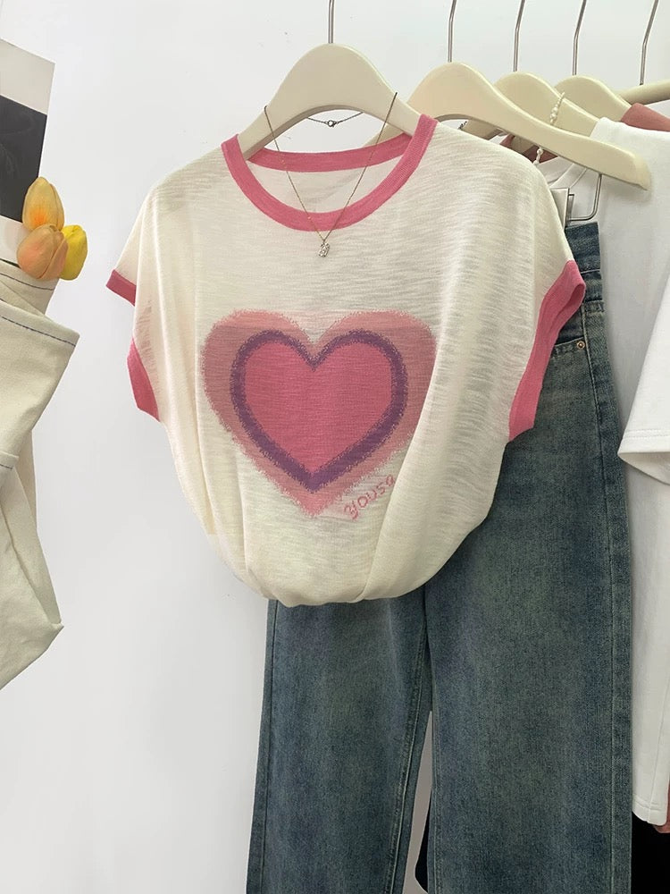 Love heart straight shoulder short-sleeved T-shirt for women in summer 2025 new design niche ice silk knitted thin loose top