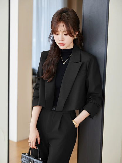 Short suit suit for small women early spring 2024 new high-end two-piece suit temperament casual suit jacket