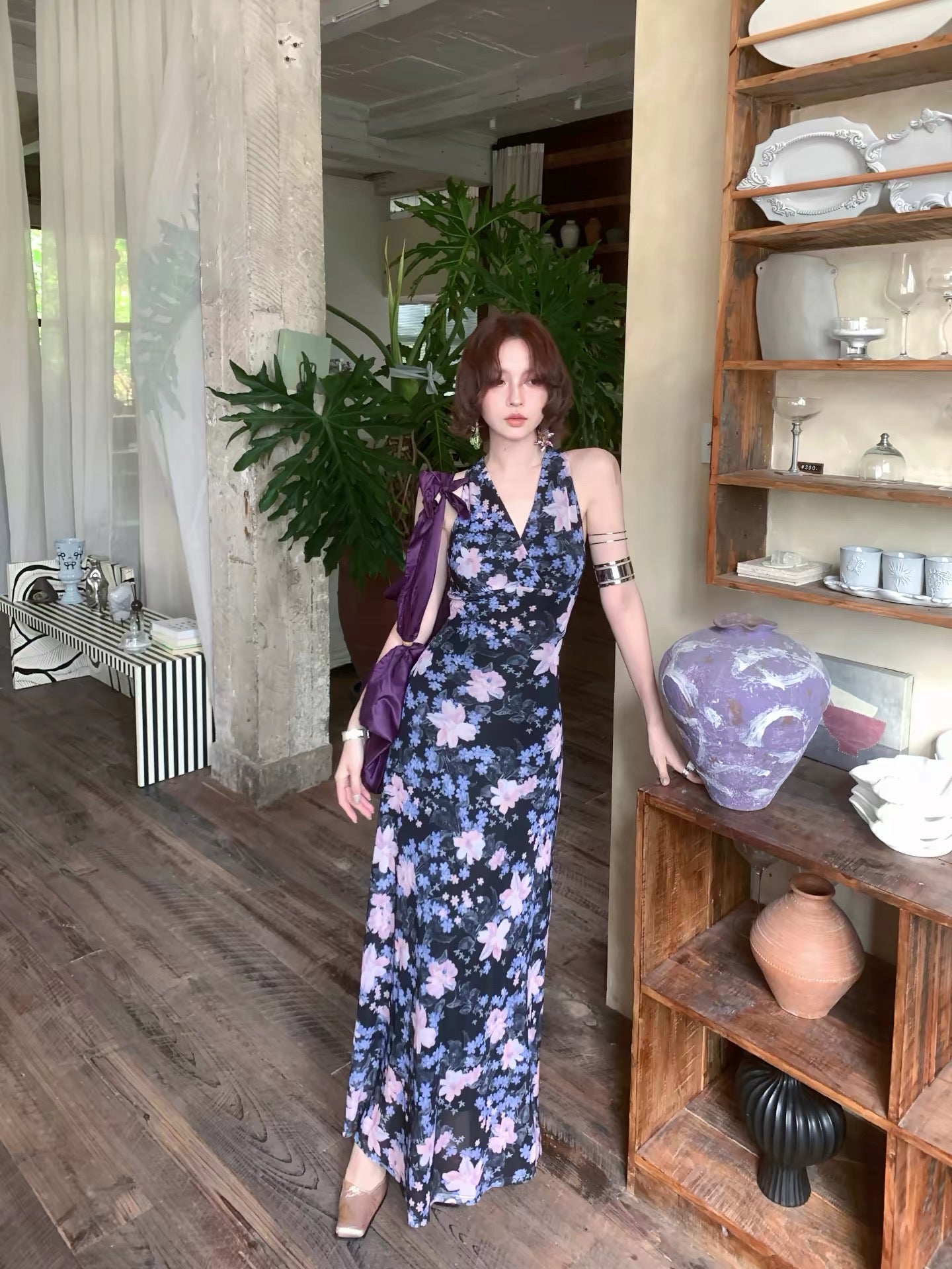 Jiuwu "Blue Plumbago" – Retro-style color-block print long halter dress (New Early Autumn 2026 Collection)