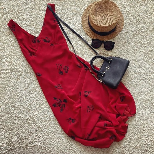Red holiday long dress homemade super smooth V-neck waist goddess floral fishtail dress