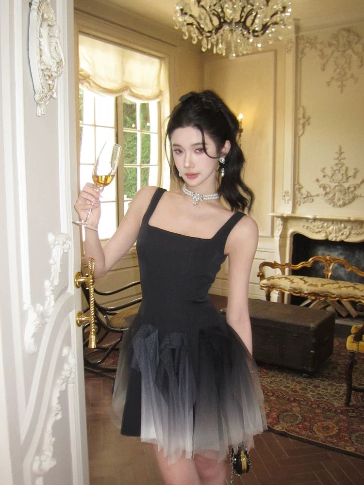 Barb Chill Hepburn style black and white gradient suspender dress summer pure desire high-end waist princess dress