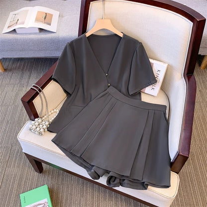 Suit for women 2024 new summer Korean version large size slim fat MM short-sleeved top pleated pants and skirt two-piece set