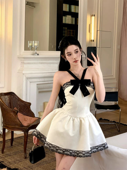Barb Chill Bowknot Halter Neck Tube Dress Women's Summer Classic Black –  Lee Nhi Boutique