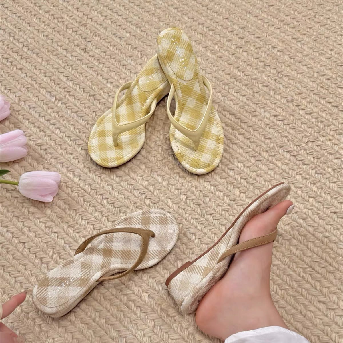 StarKeLa Women's Plaid Wedge Thong Sandals – 2026 New Summer Style; Comfortable Round-Toe Flip-Flops Suitable for Outdoor Wear