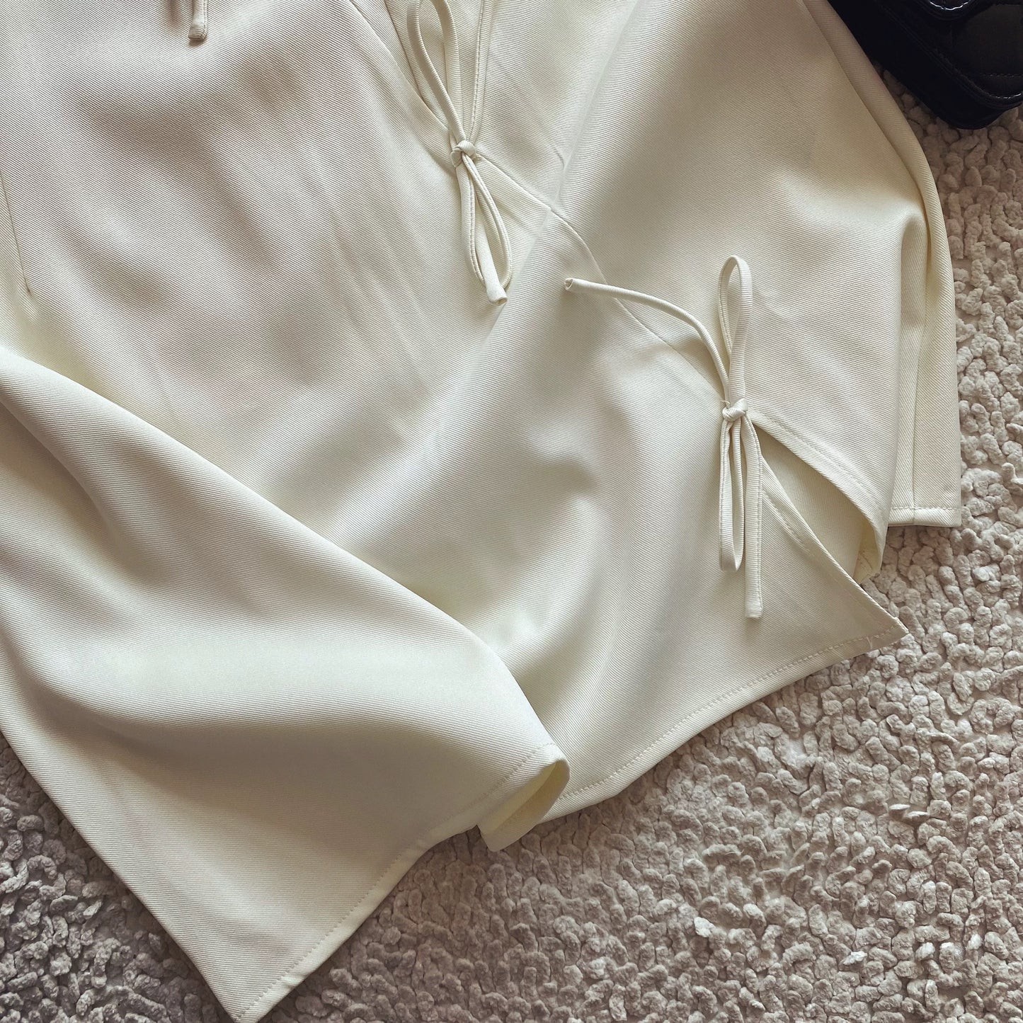 European and American style all-match off-white bow tie decorated sleeveless round neck vest dress