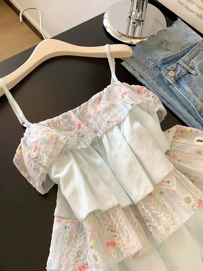 Sweet forest style fresh girl lace splicing suspenders female summer new hollow embroidery shirt beautiful top