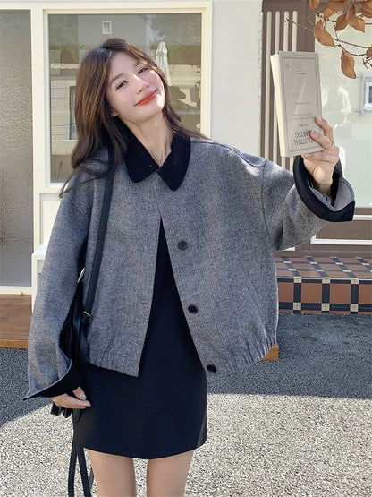 Age-reducing contrasting lapel gray short jacket for women Spring and Autumn 2025 new style small size slimming super good-looking tops super hot