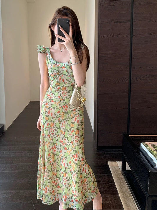 AMR UU◆Vacation style French romantic white and green printed long skirt with waist slimming dress for women summer new style
