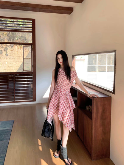 Joeyoo's new design irregular off-shoulder plaid dress, mid-length, tie-waist, off-shoulder style, perfect for summer.