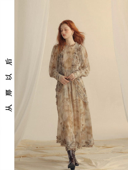 Since then, French floral dresses, chiffon dresses, lace evening gowns, long dresses, high-end outfits, women's autumn and winter dresses have been popular.