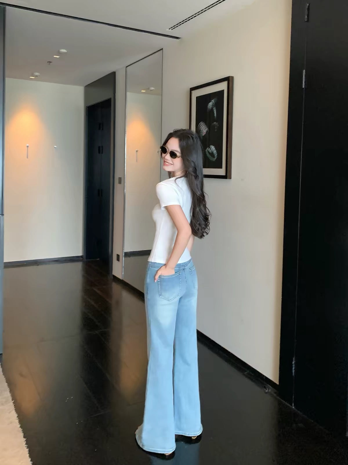 pusumede "Ideal" High-Waisted Flared Jeans – Sophisticated, Slim-Fit, and Flattering Casual Trousers