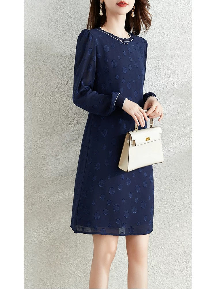 Contrast color lace collar navy blue dress for women autumn 2024 French new style slimming elegant temperament casual chiffon skirt