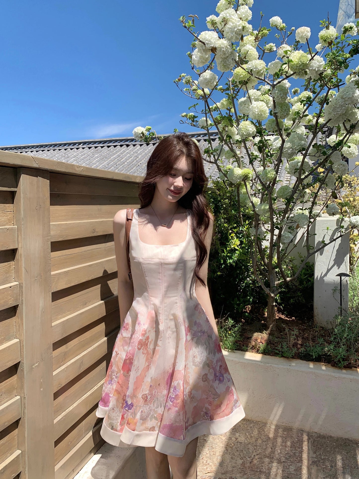 Syeee's Deeply Romantic French-Style Floral Print Dress for Summer: Elegant A-line Square Neck Dress