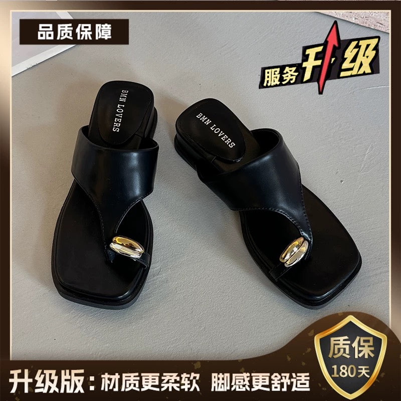 Jiabu fake slippers for women summer outdoor wear 2025 new summer super hot French style with skirt flip flops wedge heel sandals