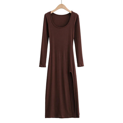 Spring and Autumn European and American hotties show off their figure and reveal their clavicle, U-neck dress, feminine side slit, hip-covering skims, trendy long skirt