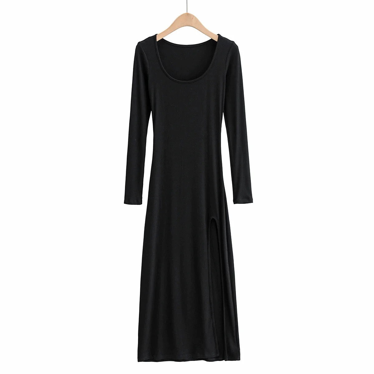 Spring and Autumn European and American hotties show off their figure and reveal their clavicle, U-neck dress, feminine side slit, hip-covering skims, trendy long skirt