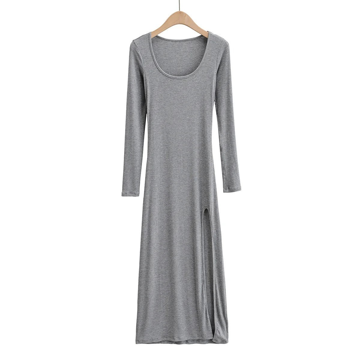 Spring and Autumn European and American hotties show off their figure and reveal their clavicle, U-neck dress, feminine side slit, hip-covering skims, trendy long skirt