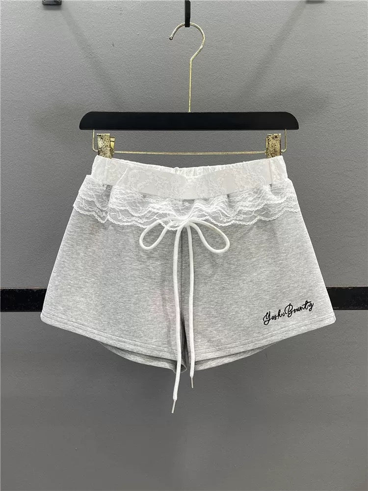 Red lace splicing sports shorts women 2025 summer design American hot girl slim ultra-short casual hot pants
