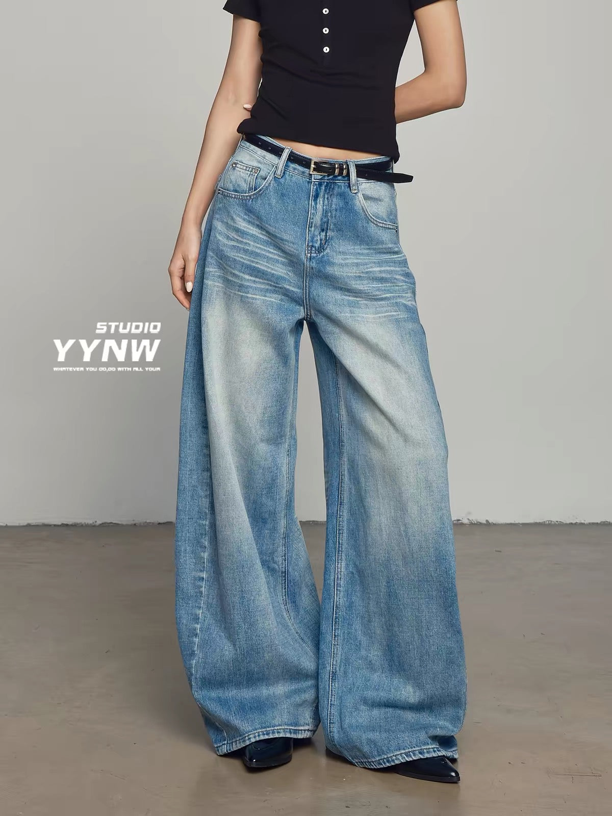 Women's American-style vintage washed wide-leg jeans (Summer 2026 new arrival): a unique, loose-fitting, and slimming floor-length design.
