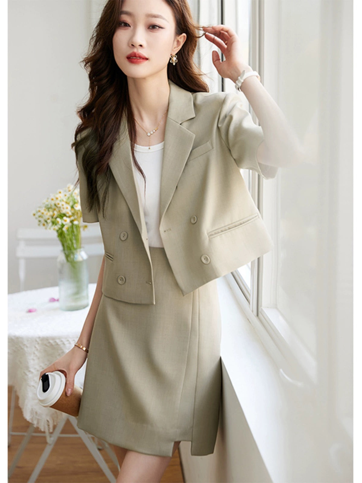 Mohan Yimei simple commuting two-piece suit 23 new summer temperament versatile solid color texture high-end suit suit for women