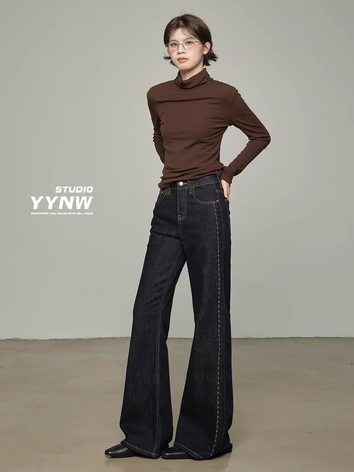 Women's Summer 2026 New Arrival: American Retro-Style Loose-Fit Bootcut Jeans in Denim Blue—Flattering, Slimming, and Floor-Length.