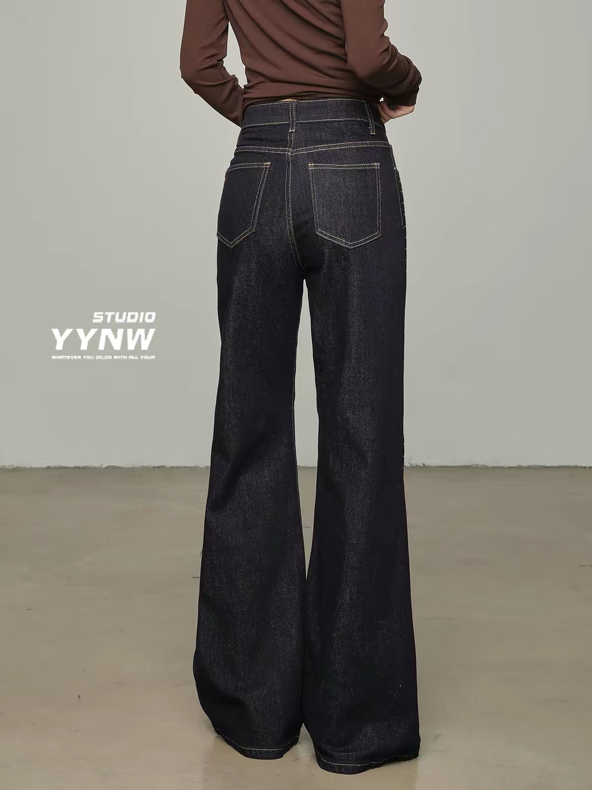 Women's Summer 2026 New Arrival: American Retro-Style Loose-Fit Bootcut Jeans in Denim Blue—Flattering, Slimming, and Floor-Length.