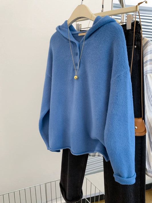 Blue straight shoulder hooded pullover knitted sweater for women 2025 early autumn with hood loose lazy high-end tops for outer wear