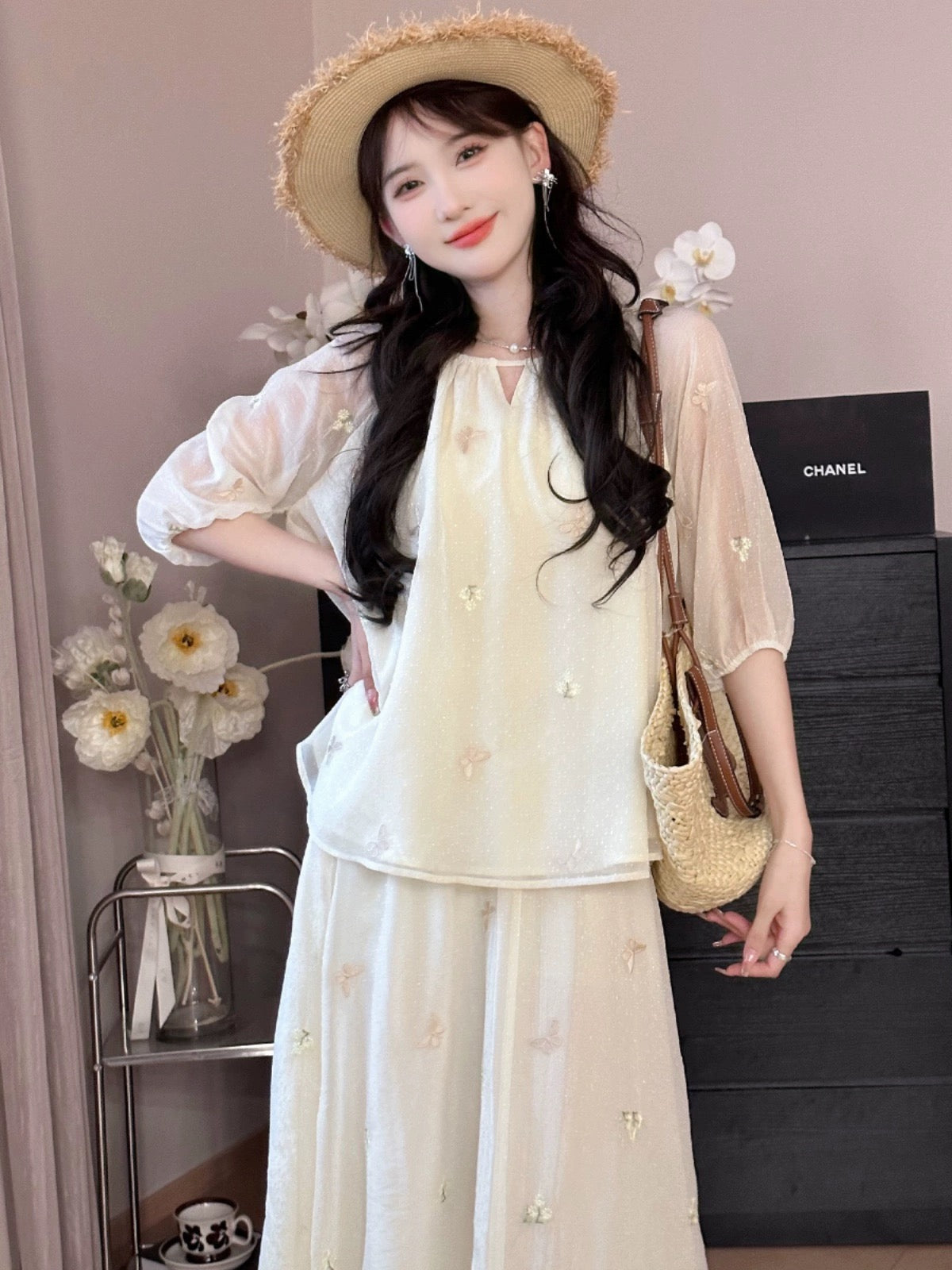 A Roast Goose [Oil Painting Exhibition] Round Neck Lace-up Chiffon Shirt and Skirt Suit Two-piece Women's 2024 Summer
