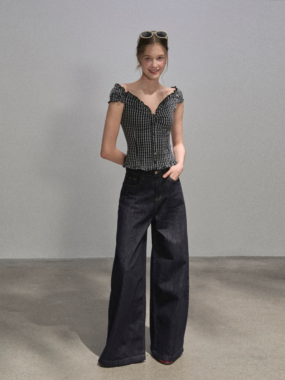 "Narrative Realm" Black Plaid V-Neck Off-Shoulder Shirt for Women, 2025 Summer, Short, Slim Fit, Flattering Top