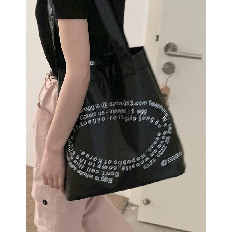 Korean large-capacity silver bag for women 2023 new niche fashion commuter handbag student shoulder tote bag