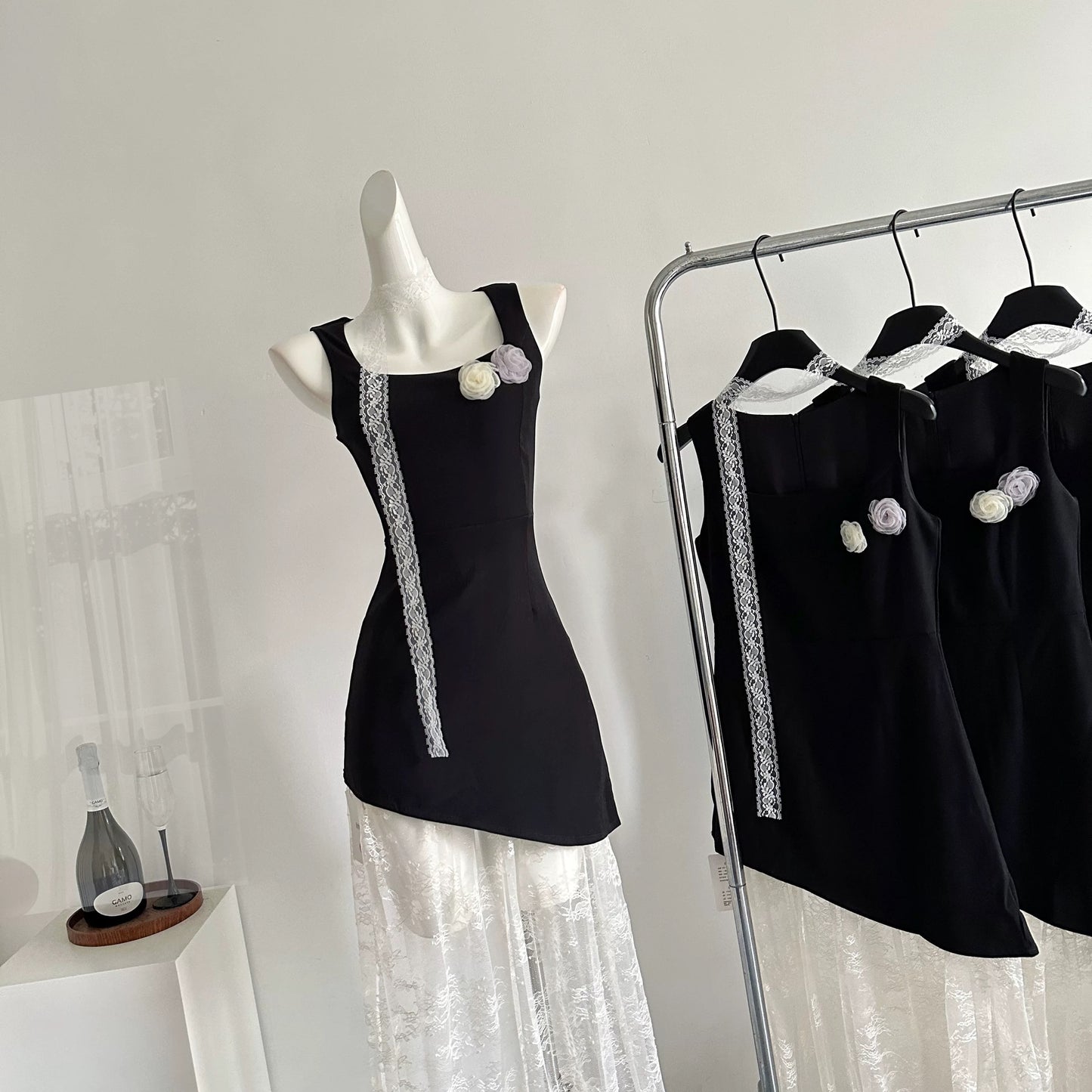 Youni homemade black apricot lace spring and summer high-grade French sexy fishtail suspender dress for women