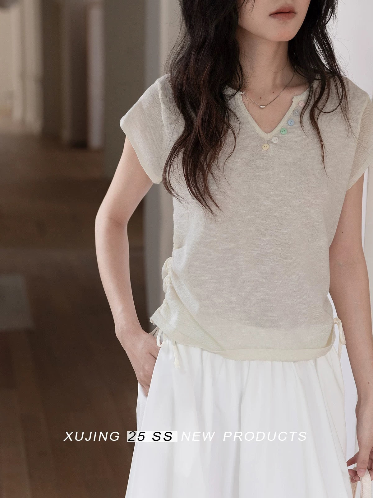 Narrative Snowflake Cotton Short-Sleeve Off-Shoulder Women's T-Shirt, Slim Fit, Waist-Defining Design, Drawstring, Apricot V-Neck, Summer Short Top