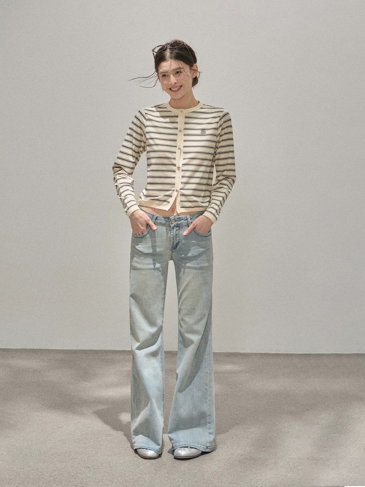 "Narrative Realm" Blue Washed High-Waisted Flared Jeans for Women, New Autumn Style, Fashionable Button-Down Straight Leg Pants