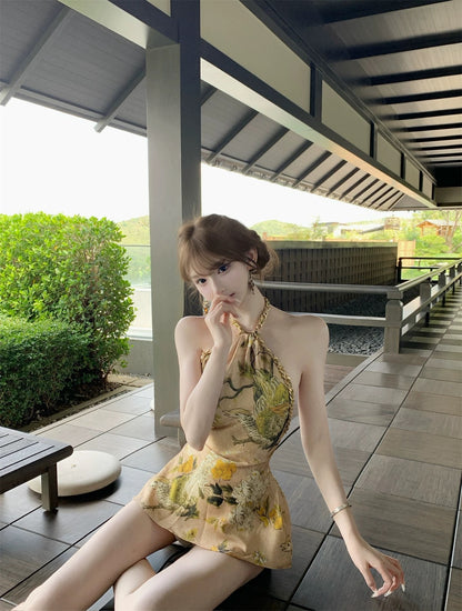 Kikimy Original Vintage Unique Item: Vintage-Style Printed Warm-Toned Gilded Halter Neck Dress