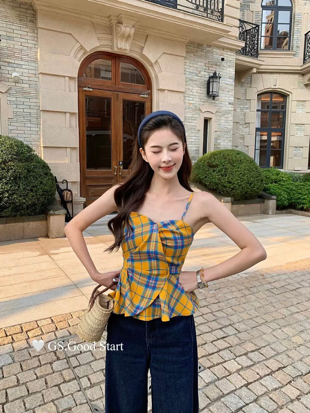 GS.GOOD START popular colors are super popular. French retro contrast plaid design suspender blouse for women