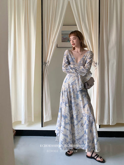 iiECHOES Heartbeat Signal Floral Bell Sleeve Dress V-neck Slit Waist Chiffon Backless Long Dress for Women