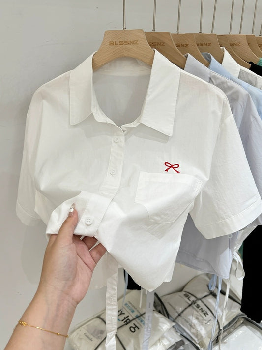 Embroidered polo collar white right shoulder short-sleeved shirt for women 2024 new summer design loose shirt top trendy