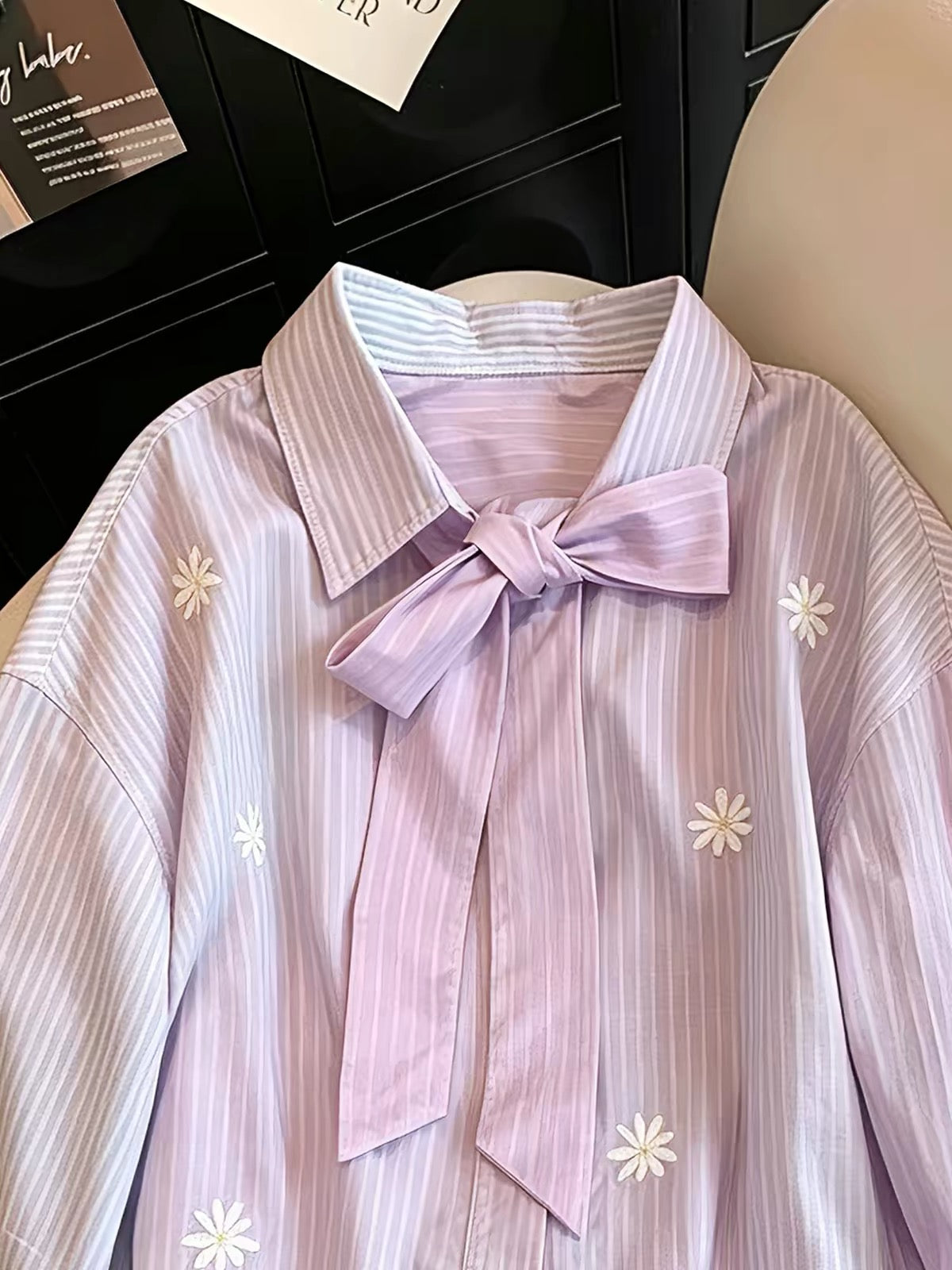 Women's French-style striped shirt featuring bow embroidery—a new summer arrival with a loose, flattering fit that exudes elegance and a youthful vibe.