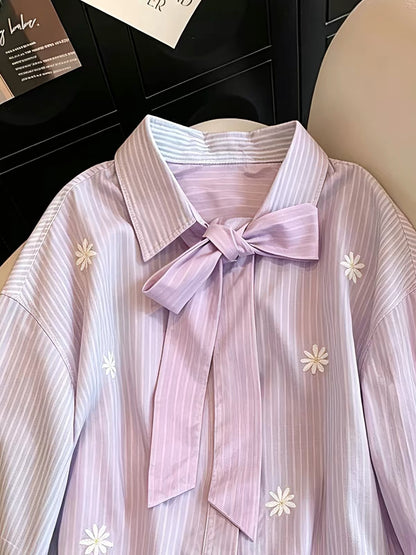 Women's French-style striped shirt featuring bow embroidery—a new summer arrival with a loose, flattering fit that exudes elegance and a youthful vibe.