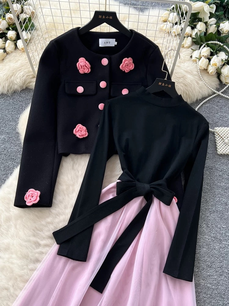 French-style elegant two-piece women's suit jacket with three-dimensional floral design and long-sleeved mesh dress.
