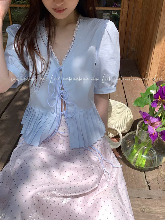 Xinbangbang – Refreshing Sea Salt Blue Lace-Trimmed V-Neck Puff-Sleeve Blouse with Tie-Front, Pleats, and Ruffles