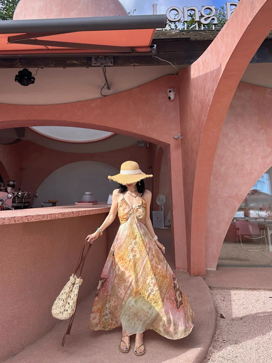 Wu Lingling's Bohemian-inspired resort-style V-neck sundress/beach sundress