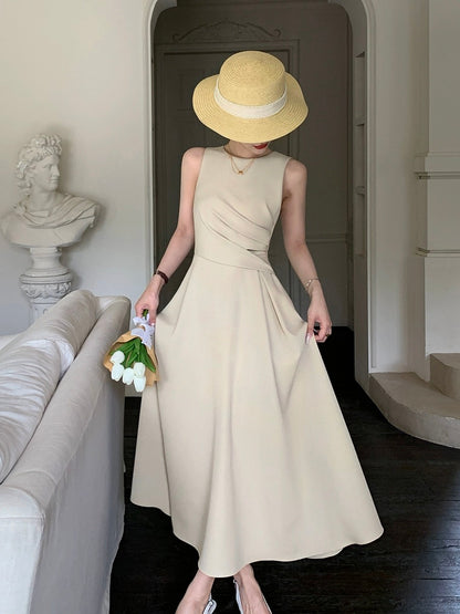 Guo Ge's Sleeveless Dress Women's 2024 Summer New Style Waist Slimming Commuting Pleated Vest Long Skirt
